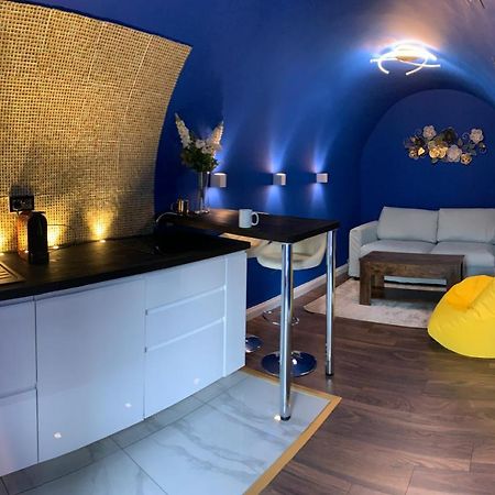 דירות באת' Quirky Vaulted Flat With Terrace מראה חיצוני תמונה
