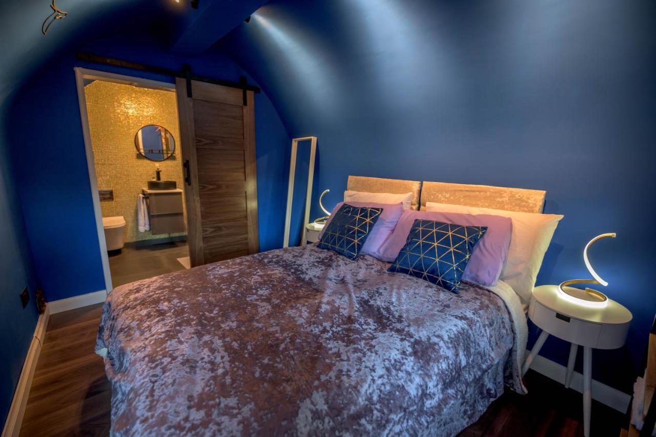 דירות באת' Quirky Vaulted Flat With Terrace מראה חיצוני תמונה