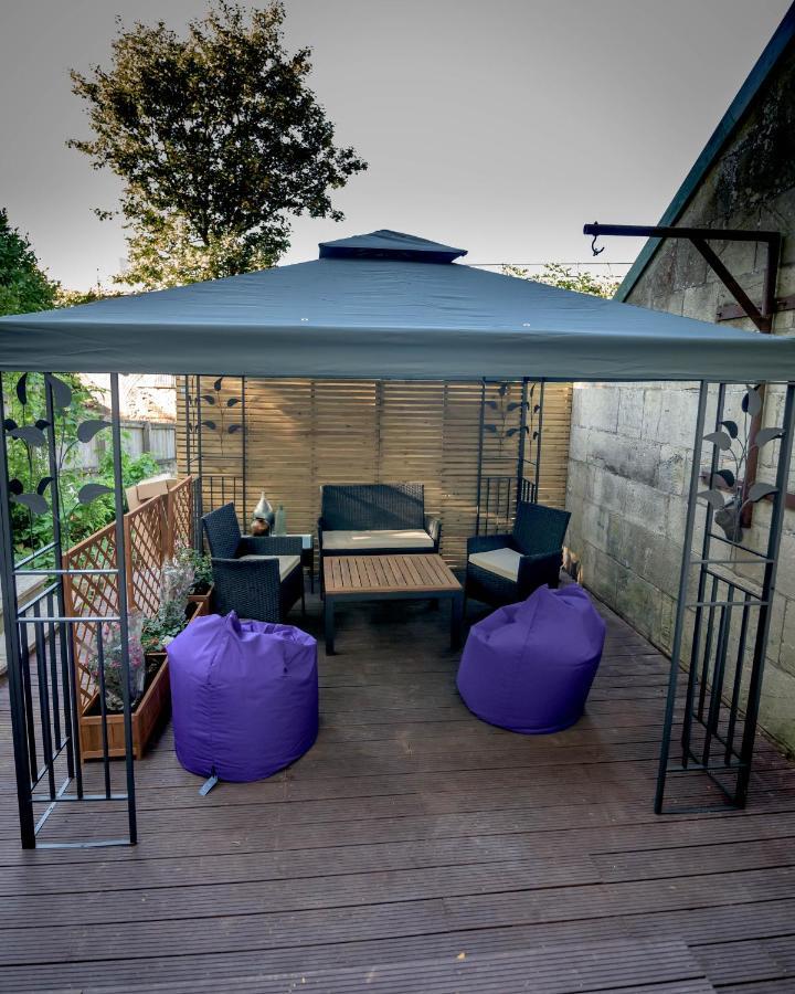 דירות באת' Quirky Vaulted Flat With Terrace מראה חיצוני תמונה