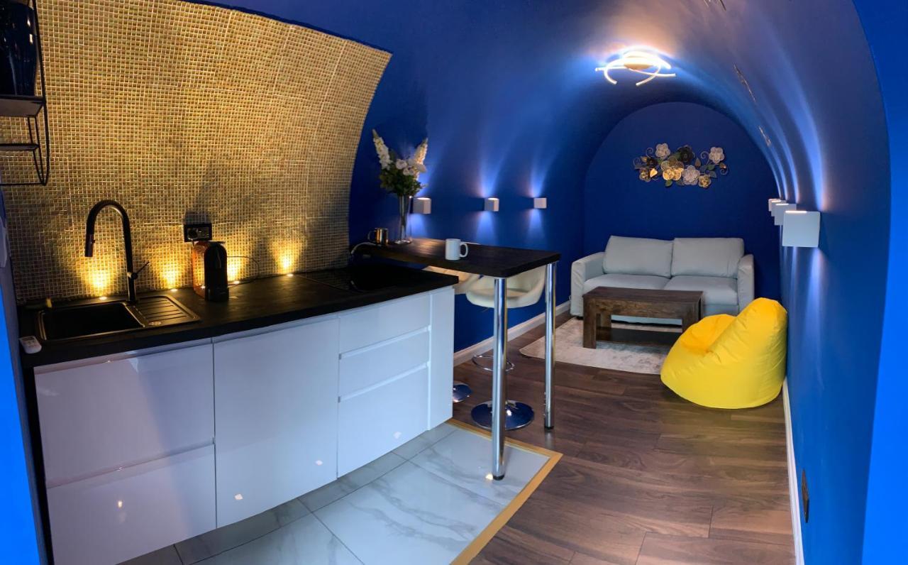 דירות באת' Quirky Vaulted Flat With Terrace מראה חיצוני תמונה